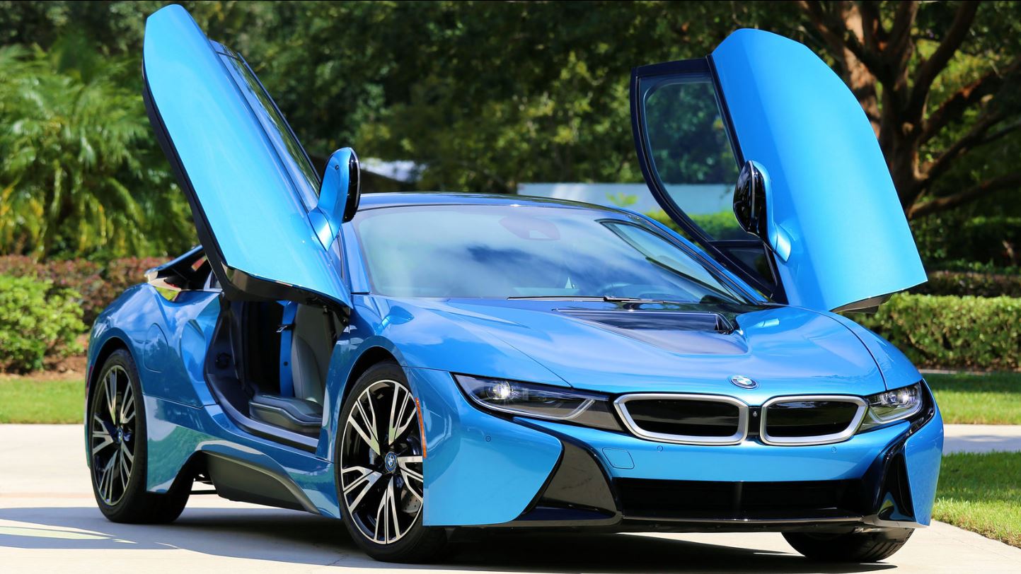 Аренда БМВ i 8